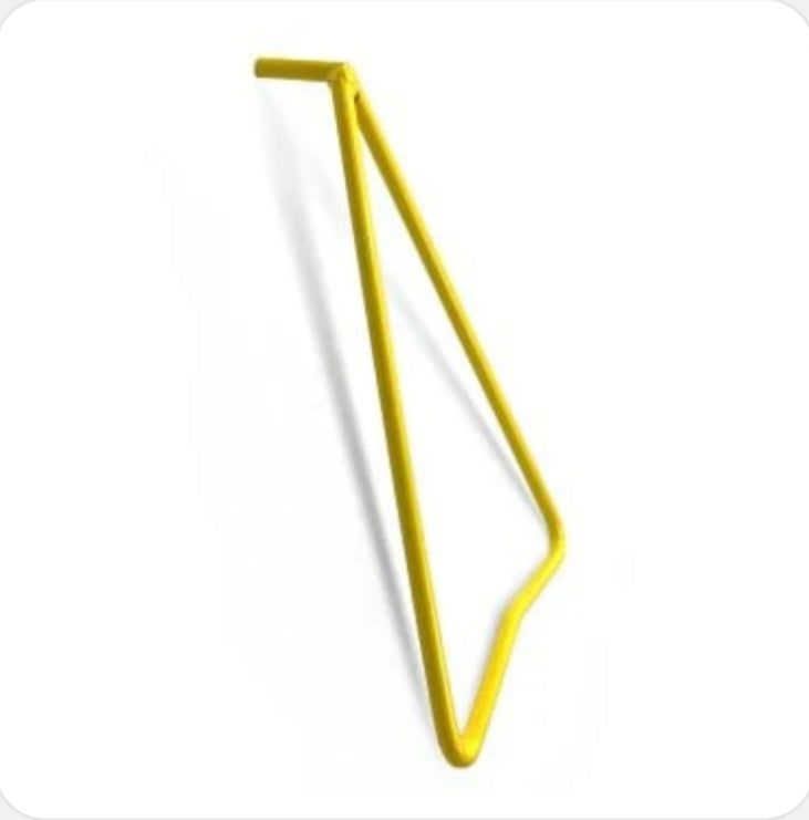 TRIANGLE SIDE PROP STAND